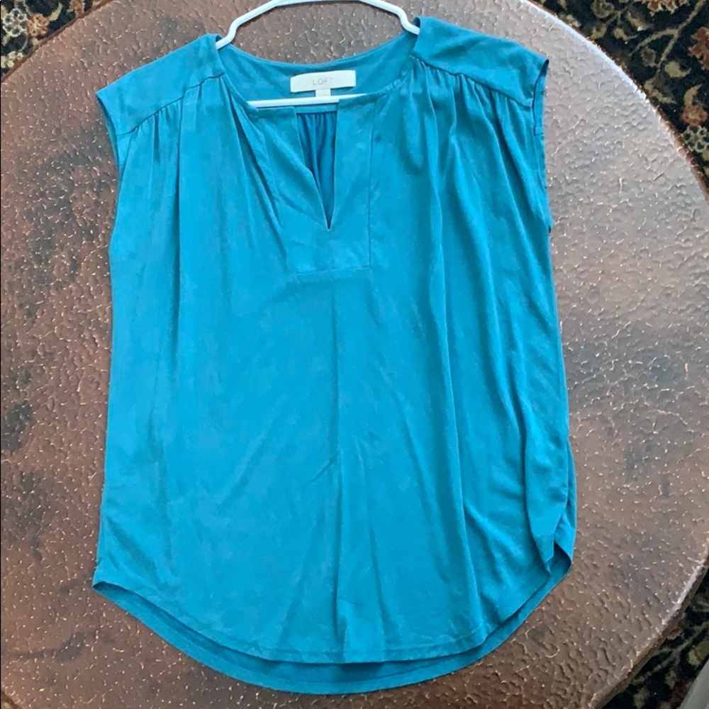 LOFT Blue sleeveless shirt